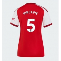 Camisa de Futebol Arsenal Piero Hincapie #5 Equipamento Principal Mulheres 2026-27 Manga Curta